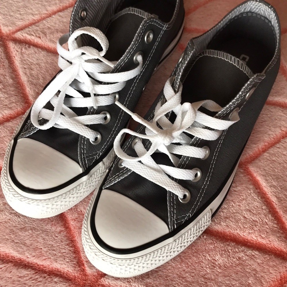 Grey Converse All Star